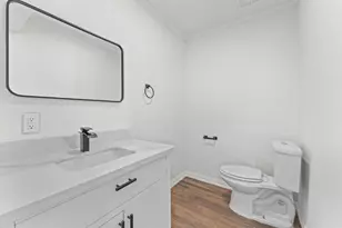 1123 Suwanee Ln, Houston, TX 77090 - Photo 16