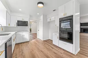 1123 Suwanee Ln, Houston, TX 77090 - Photo 8