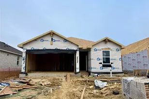 8338 Bay Oaks Dr, Baytown, TX 77523 - Photo 2