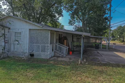708 Mattie Street, Wharton, TX 77488 - Photo 4