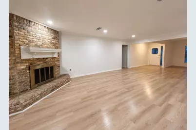 2111 Riverlawn Drive, Houston, TX 77339 - Photo 8