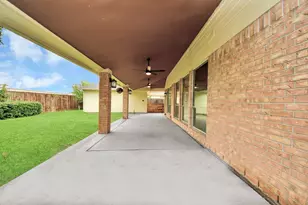 3210 Shadowwalk Dr, Houston, TX 77082 - Photo 40