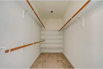 28 W Oaks Drive, Houston, TX 77058 - Photo 14