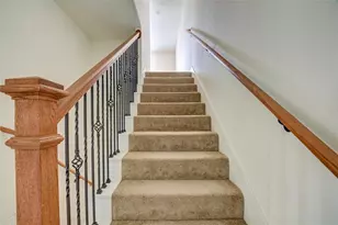 28 W Oaks Dr, Houston, TX 77058 - Photo 10