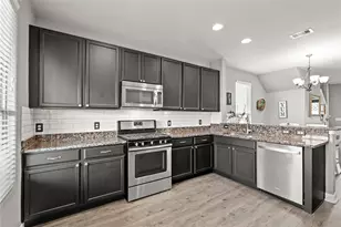 818 Salado Slough Ln, Rosenberg, TX 77471 - Photo 2