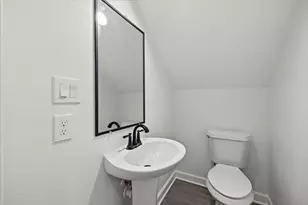 727 E 40th St, Houston, TX 77022 - Photo 12