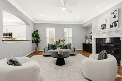 1420 W 26th Street, Houston, TX 77008 - Photo 4