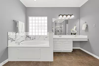 1420 W 26th Street, Houston, TX 77008 - Photo 24