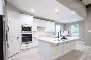 15803 Sugar Maple Ln, Santa Fe, TX 77517 - Photo 10