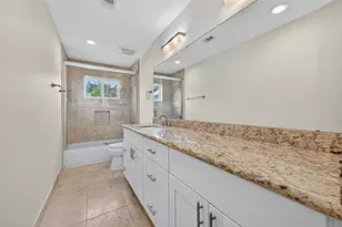 8530 Roos Rd, Houston, TX 77036 - Photo 32