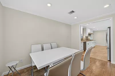8530 Roos Road, Houston, TX 77036 - Photo 12