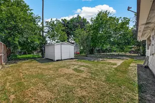 5923 Heatherbrook Dr, Houston, TX 77085 - Photo 28