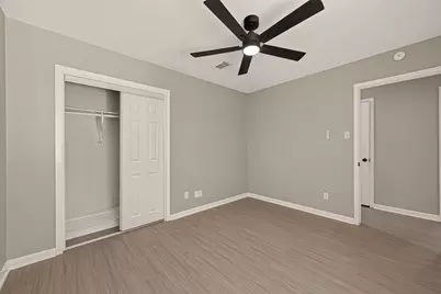 5923 Heatherbrook Drive, Houston, TX 77085 - Photo 18