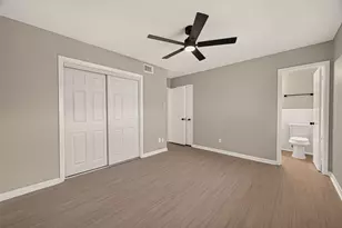 5923 Heatherbrook Dr, Houston, TX 77085 - Photo 16