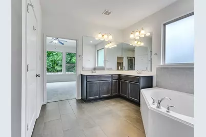 1713 Summergate Drive, Conroe, TX 77304 - Photo 18