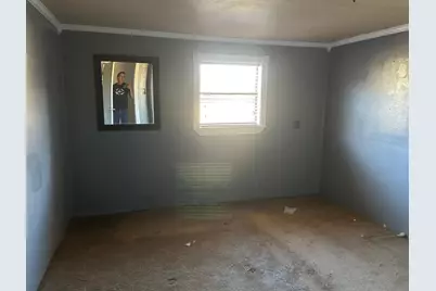 401 Billington Street, Clute, TX 77531 - Photo 10