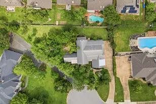 9201 Lake Forest Ct N, College Station, TX 77845 - Photo 2