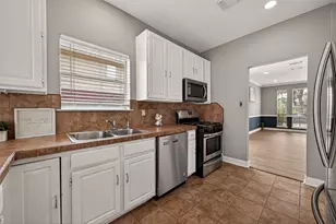 1806 Coretta Ct, Fresno, TX 77545 - Photo 12