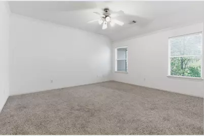 19 Aquiline Oaks Place, The Woodlands, TX 77382 - Photo 12