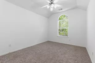 19 Aquiline Oaks Pl, The Woodlands, TX 77382 - Photo 20