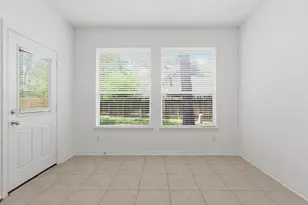 19 Aquiline Oaks Pl, The Woodlands, TX 77382 - Photo 10