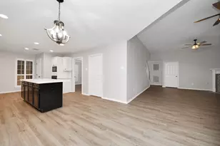 1410 Long View Dr, Pearland, TX 77581 - Photo 12