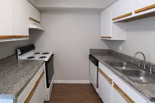 6041 N Winsome Ln, Houston, TX 77057 - Photo 4