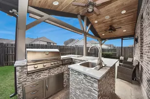 6110 Dovetail Cliff Ct, Katy, TX 77493 - Photo 2