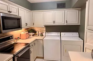 357 N Post Oak Ln, Houston, TX 77024 - Photo 8