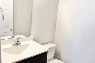 514 N 6th St, La Porte, TX 77571 - Photo 12