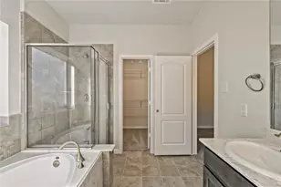 8430 Sunset Isles Dr, Baytown, TX 77521 - Photo 10