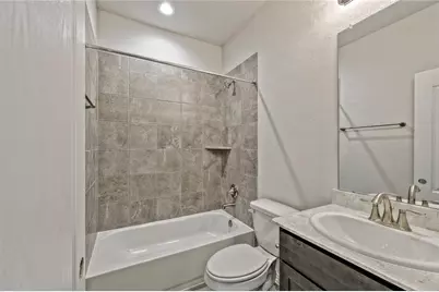 8430 Sunset Isles Drive, Baytown, TX 77521 - Photo 12
