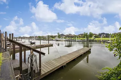 2408 Intrepid Way, League City, TX 77573 - Photo 2
