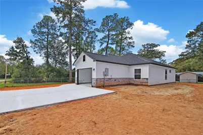 14863 Big Spring Circle, Willis, TX 77378 - Photo 8