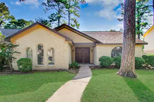 4903 Charade Dr, Houston, TX 77066 - Photo 2