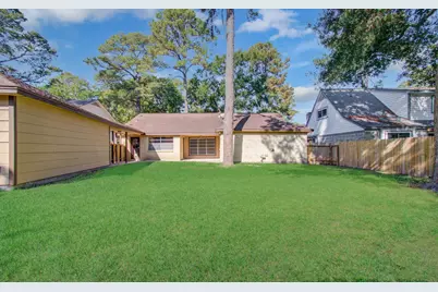 4903 Charade Drive, Houston, TX 77066 - Photo 30