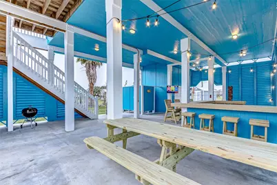 967 Bowers Lane, Crystal Beach, TX 77650 - Photo 2