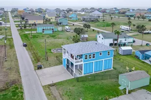 967 Bowers Ln, Crystal Beach, TX 77650 - Photo 1