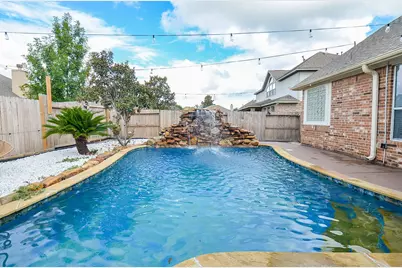 10915 Menaggio Court, Richmond, TX 77406 - Photo 2