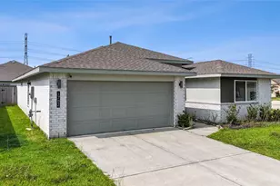 1702 Plantation Pl, Baytown, TX 77523 - Photo 2