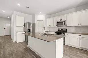 1702 Plantation Pl, Baytown, TX 77523 - Photo 6