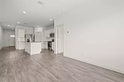 1702 Plantation Place, Baytown, TX 77523 - Photo 8