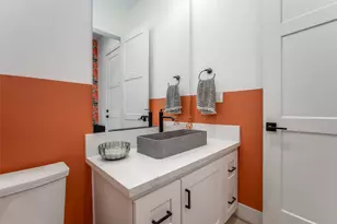 110 E 23rd St, Houston, TX 77008 - Photo 22