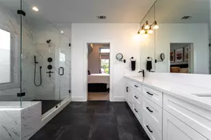 110 E 23rd St, Houston, TX 77008 - Photo 32