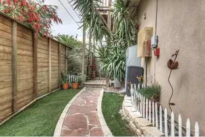 2310 Union Street #A, Houston, TX 77007 - Photo 2