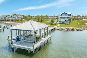 7220 Ave N 1/2, Galveston, TX 77551 - Photo 44