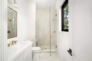 710 Glen Echo Ln, Houston, TX 77024 - Photo 38