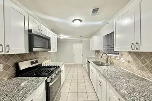 7011 Brockington Dr, Katy, TX 77494 - Photo 6