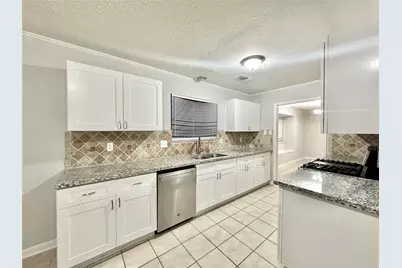 7011 Brockington Drive, Katy, TX 77494 - Photo 8