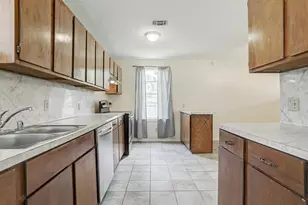 910 Trimm Ave, Pasadena, TX 77502 - Photo 4